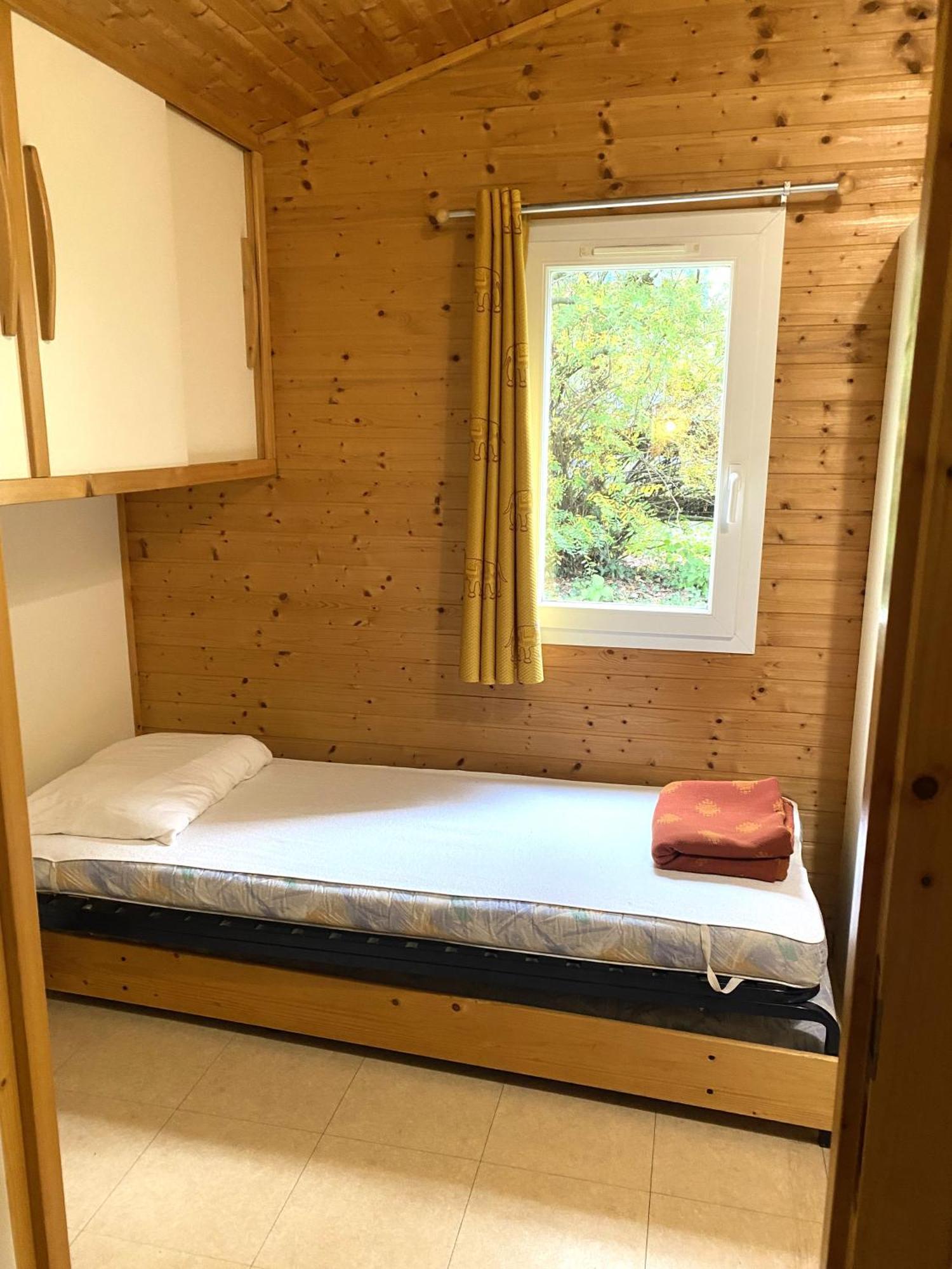 Gites du Quié Les Cabannes  Extérieur photo